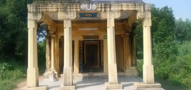 Arulmigu Venugopalasamy Temple, Near Street, Nithurajakandigai - 601201 அருள்மிகு வேணுகோபாலசுவாமி திருக்கோயில், Near Street, Nithurajakandigai - 601201, Tiruvallur - Ancient Temple Architecture and History Image 2