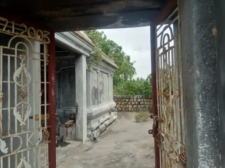 Arulmigu Venugopalasamy Temple, Siruvanur - 607203 அருள்மிகு வேணுகோபாலசுவாமி திருக்கோயில், சிறுவானூர் - 607203, Viluppuram - Ancient Temple Architecture and History Image 3