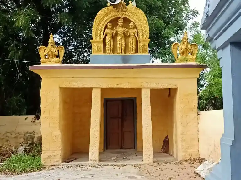 Arulmigu Venugopalasamy Temple, Sittherippattu - 605755 அருள்மிகு வேணுகோபாலசாமி திருக்கோயில், Sittherippattu - 605755, Viluppuram - Ancient Temple Architecture and History Image 4