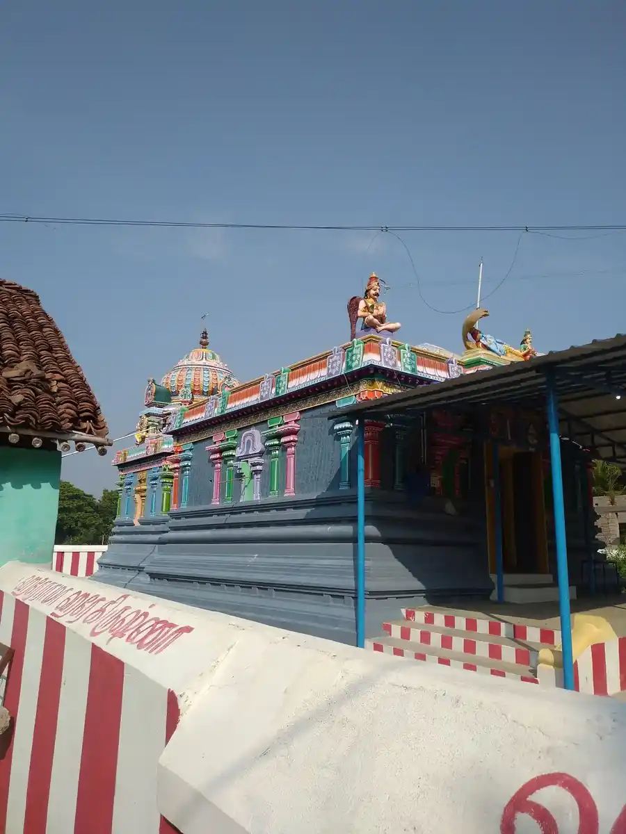 Arulmigu Venugopalaswami Temple, Alangudi - 609502 அருள்மிகு வேணுகோபாலசுவாமி திருக்கோயில், Alangudi - 609502, Thiruvarur - Ancient Temple Architecture and History Image 4
