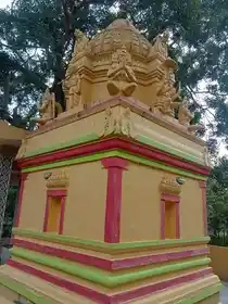 Arulmigu Venugopalaswami Temple, Parandapalli - 635854 அருள்மிகு வேணூகோபாலசுவாமி திருக்கோயில், பாராண்டபள்ளி - 635854, Thirupathur - Ancient Temple Architecture and History Image 2