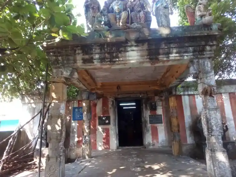 Arulmigu Venugopalaswamy Temple, Aanaikaranchatram - 609102