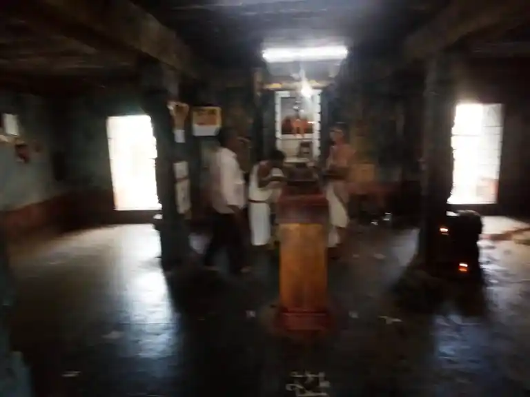 Arulmigu Venugopalaswamy Temple, Aanaikaranchatram - 609102 அருள்மிகு வேணுகோபாலசுவாமி திருக்கோயில், Sirkali - 609102, Mayiladuthurai - Ancient Temple Architecture and History Image 4