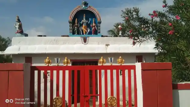 Arulmigu Venugopalaswamy Temple, Ammachatthiram - 622304 அருள்மிகு வேணுகோபாலசாமி திருக்கோயில், அம்மாசத்திரம் - 622304, Pudukkottai - Ancient Temple Architecture and History Image 4