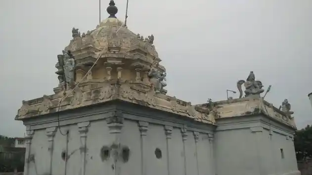Arulmigu Venugopalaswamy Temple, B.Kolakudi - 608706 அருள்மிகு வேணுகோபாலசுவாமி திருக்கோயில், B.Kolakudi - 608706, Cuddalore - Ancient Temple Architecture and History Image 3