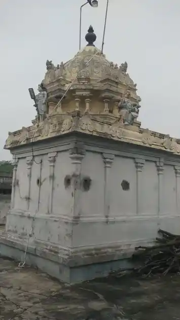Arulmigu Venugopalaswamy Temple, B.Kolakudi - 608706 அருள்மிகு வேணுகோபாலசுவாமி திருக்கோயில், B.Kolakudi - 608706, Cuddalore - Ancient Temple Architecture and History Image 4