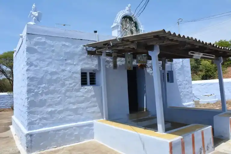 Arulmigu Venugopalaswamy Temple, Baguthampalayam - 638401 அருள்மிகு வேணுகோபாலசுவாமி திருக்கோயில், Baguthampalayam - 638401, Erode - Ancient Temple Architecture and History Image 4