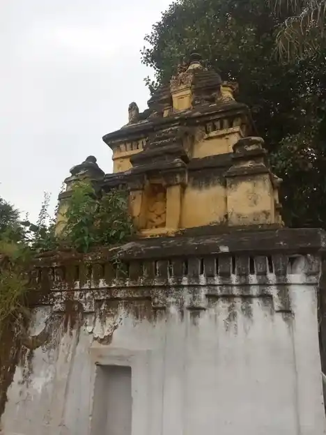 Arulmigu Venugopalaswamy Temple, Kathirampatti - 635653 அருள்மிகு வேணுகோபாலசுவாமி திருக்கோயில், கதிரம்பட்டி - 635653, Thirupathur - Ancient Temple Architecture and History Image 3