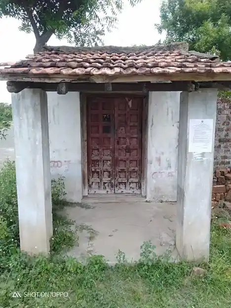 Arulmigu Venugopalaswamy Temple, Kayalpattu - 608801 அருள்மிகு வேணுகோபாலசுவாமி திருக்கோயில், காயல்பட்டு - 608801, Cuddalore - Ancient Temple Architecture and History Image 2