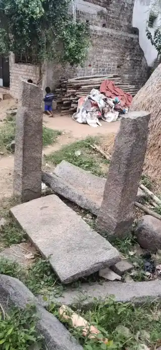 Arulmigu Venugopalaswamy Temple, Molasur - 604102 அருள்மிகு வேணுகோபாலசுவாமி திருக்கோயில், Molasur - 604102, Viluppuram - Ancient Temple Architecture and History Image 3