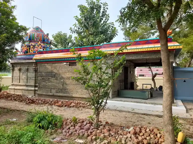 Arulmigu Venugopalaswamy Temple, Moothur - 631003 அருள்மிகு வேணுகோபாலசாமி திருக்கோயில், மூதூர் - 631003, Ranipet - Ancient Temple Architecture and History Image 4