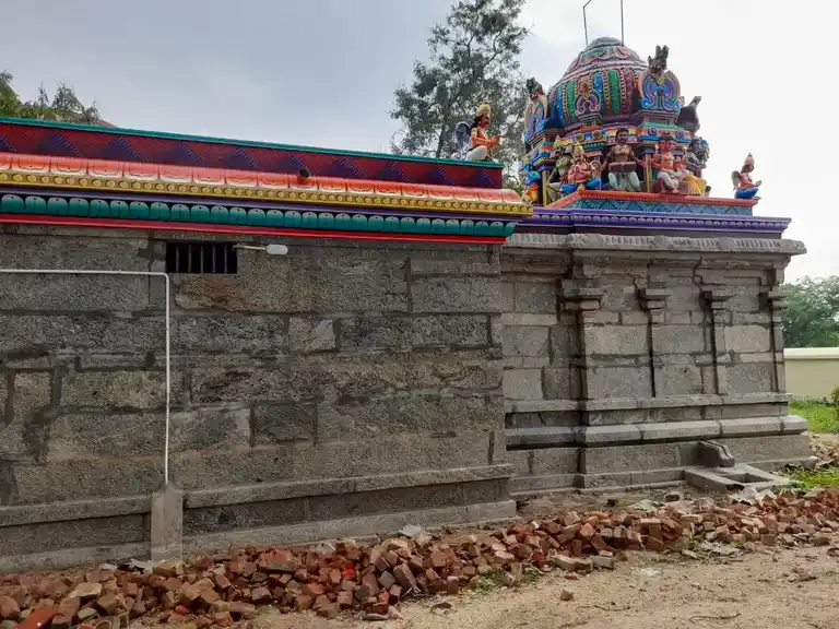 Arulmigu Venugopalaswamy Temple, Moothur - 631003 அருள்மிகு வேணுகோபாலசாமி திருக்கோயில், மூதூர் - 631003, Ranipet - Ancient Temple Architecture and History Image 7
