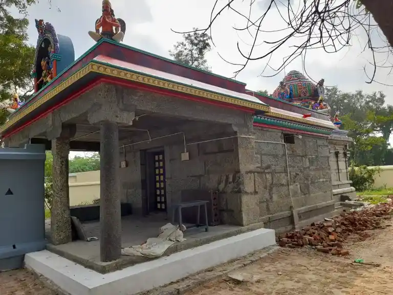 Arulmigu Venugopalaswamy Temple, Moothur - 631003 அருள்மிகு வேணுகோபாலசாமி திருக்கோயில், மூதூர் - 631003, Ranipet - Ancient Temple Architecture and History Image 8