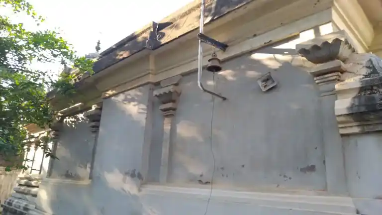 Arulmigu Venugopalaswamy Temple, Nallathukudi - 609001 அருள்மிகு வேணுகோபாலசுவாமி திருக்கோயில், Mayiladuthurai - 609001, Mayiladuthurai - Ancient Temple Architecture and History Image 3