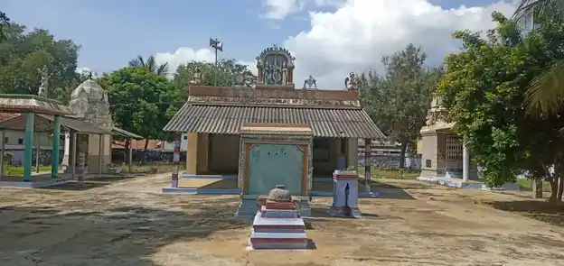 Arulmigu Venugopalaswamy Temple, Nerunjippettai - 638311 அருள்மிகு வேணுகோபாலசுவாமி திருக்கோயில், Nerunjippettai - 638311, Erode - Ancient Temple Architecture and History Image 3