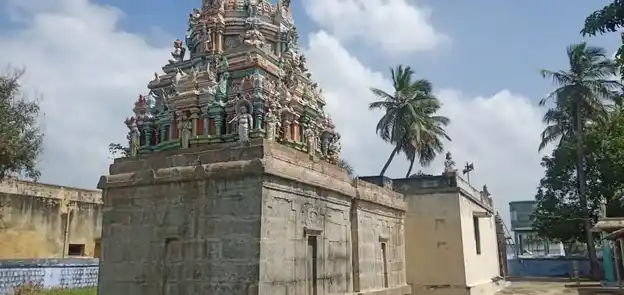 Arulmigu Venugopalaswamy Temple, Nerunjippettai - 638311 அருள்மிகு வேணுகோபாலசுவாமி திருக்கோயில், Nerunjippettai - 638311, Erode - Ancient Temple Architecture and History Image 7