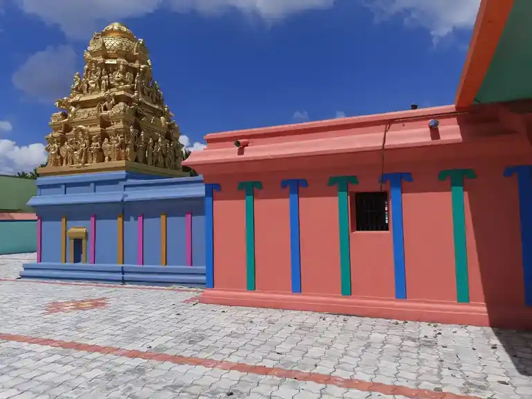 Arulmigu Venugopalaswamy Temple, Pillathurai - 621214 Arulmigu Venugopalaswamy Temple, பிள்ளாத்துரை - 621214, Thiruchirappalli - Ancient Temple Architecture and History Image 2