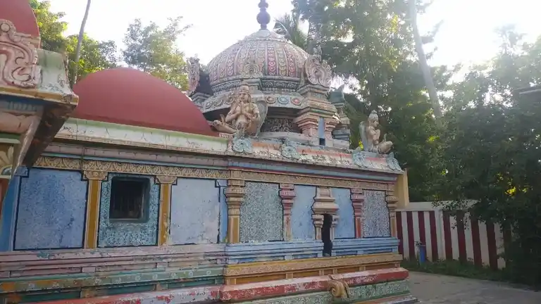 Arulmigu Venugopalaswamy Temple, Thillayambur, Thillayambur - 612804 அருள்மிகு வேணுகோபால சுவாமி திருக்கோயில், தில்லையம்பூர், Thillayambur - 612804, Thanjavur - Ancient Temple Architecture and History Image 6
