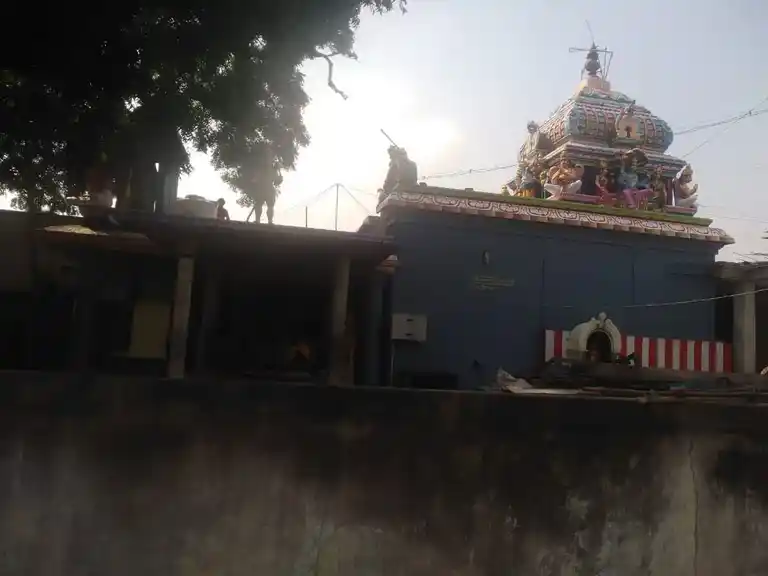 Arulmigu Venugopalaswamy Temple, Thumbur - 605203 அருள்மிகு வேணுகோபாலசுவாமி திருக்கோயில், Thumbur - 605203, Viluppuram - Ancient Temple Architecture and History Image 4