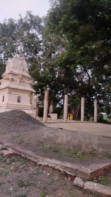 Arulmigu Vepamarathu Maariyamman, Vinayagar Temple, Saaram - 604307 அருள்மிகு வேப்பமரத்து மாரியம்மன், விநாயகர் திருக்கோயில், Saaram - 604307, Viluppuram - Ancient Temple Architecture and History Image 2