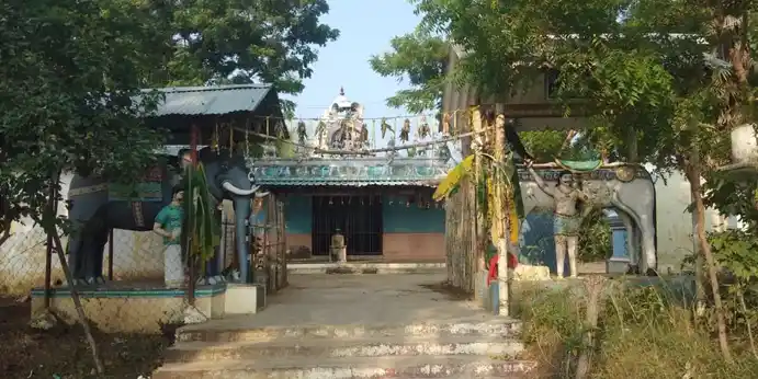 Arulmigu Veppakulathu Ayyanar Temple, Gopurajapuram - 614205 அருள்மிகு வேப்பங்குளத்து அய்யனார் திருக்கோயில், Gopurajapuram - 614205, Thanjavur - Ancient Temple Architecture and History Image 8