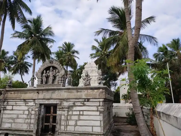 Arulmigu Vethanaarayana Perumal Temple, Veppanthattai - 621116 அருள்மிகு வேதநாராணயப்பெருமாள் திருக்கோயில், Veppanthattai - 621116, Perambalur - Ancient Temple Architecture and History Image 5