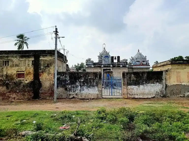 Arulmigu Vethapureswarar Temple, Nemam - 614715 அருள்மிகு வேதபுரீஸ்வரர் திருக்கோயில், நேமம் - 614715, Thiruvarur - Ancient Temple Architecture and History Image 2