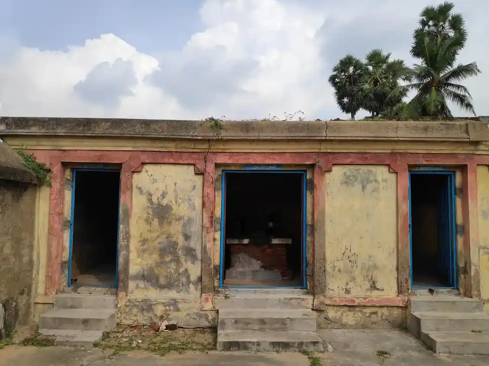 Arulmigu Vethapureswarar Temple, Nemam - 614715 அருள்மிகு வேதபுரீஸ்வரர் திருக்கோயில், நேமம் - 614715, Thiruvarur - Ancient Temple Architecture and History Image 8