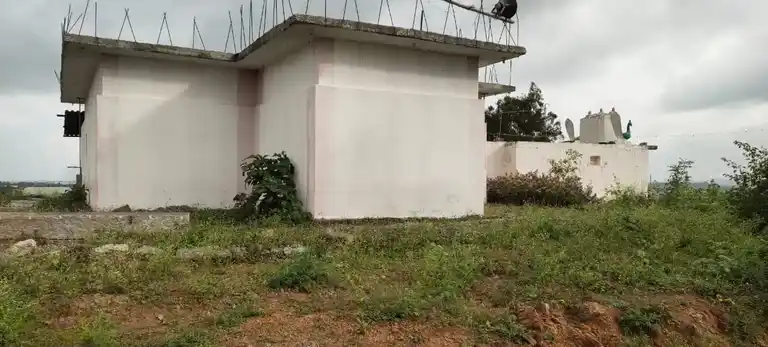 Arulmigu Vetrivel Murugan Temple, Addagurukki - 635109 அருள்மிகு வெற்றிவேல்முருகன் திருக்கோயில், Addagurukki - 635109, Krishnagiri - Ancient Temple Architecture and History Image 2