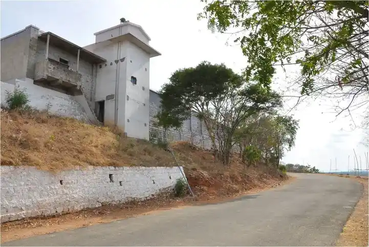 Arulmigu Vetrivelauthaswamy Temple, Uthukuli - 638751 அருள்மிகு வெற்றி வேலாயுத சுவாமி திருக்கோயில், Uthukkuli - 638751, Tiruppur - Ancient Temple Architecture and History Image 4