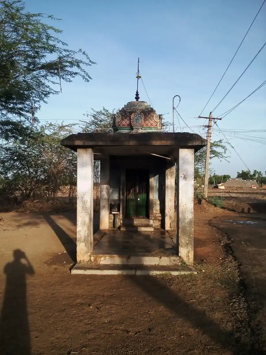 Arulmigu Vetrivinayagar Temple, Thenmaruthur - 610207 Temple