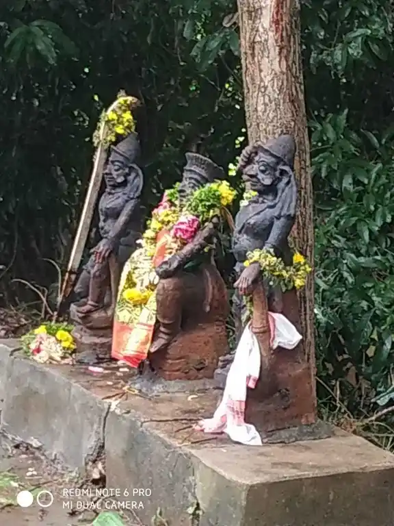 Arulmigu Vettai Ayyanar Temple, Karunkalpatti - 630561 அருள்மிகு. வேட்டை அழகிய அய்யனார் திருக்கோயில், Karunkalpatti - 630561, Sivagangai - Ancient Temple Architecture and History Image 2