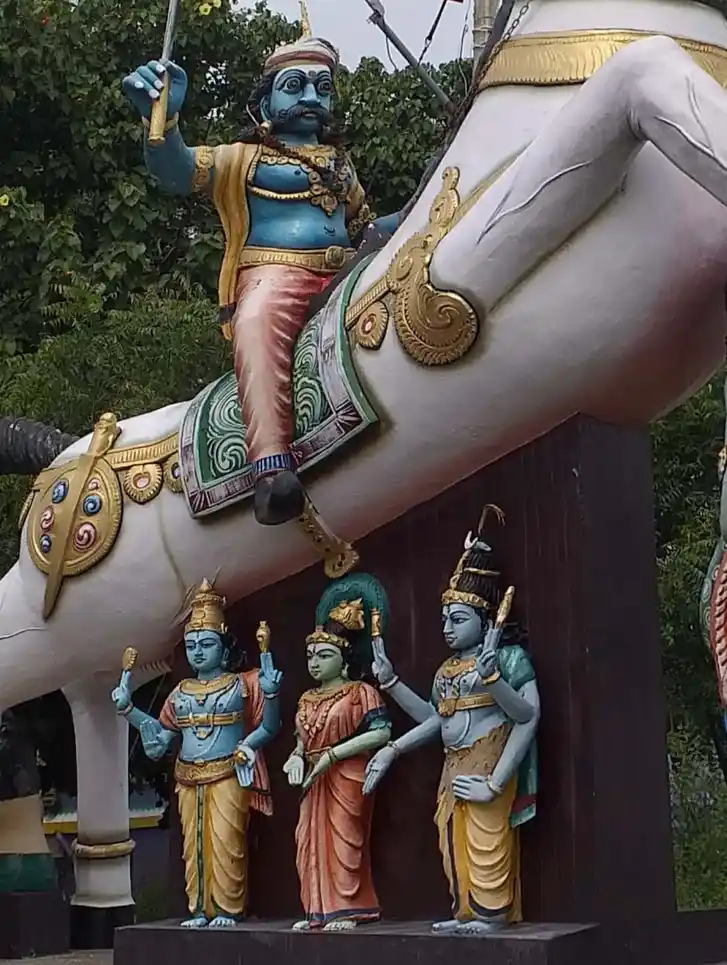 Arulmigu Vettaikara Samy Temple, Idaiyapatti - 630410 அருள்மிகு வேட்டைகாரசாமி திருக்கோயில், Idaiyapatti - 630410, Sivagangai - Ancient Temple Architecture and History Image 2