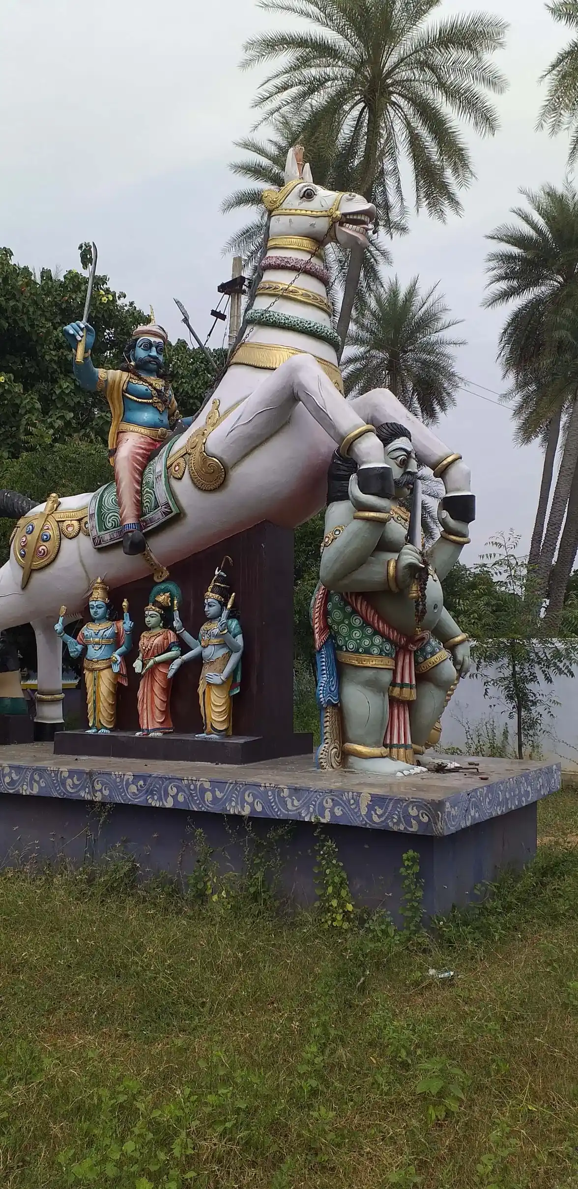 Arulmigu Vettaikara Samy Temple, Idaiyapatti - 630410 அருள்மிகு வேட்டைகாரசாமி திருக்கோயில், Idaiyapatti - 630410, Sivagangai - Ancient Temple Architecture and History Image 4