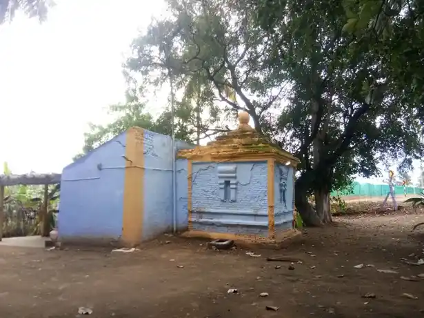 Arulmigu Vettaikaraperumal Temple, Kalikanaickenplayam, Kalikanaickenplayam - 642123 அருள்மிகு வேட்டைக்காரபெருமாள் திருக்கோயில், Kalikanaickenplayam, Kalikanaickenplayam - 642123, Coimbatore - Ancient Temple Architecture and History Image 2