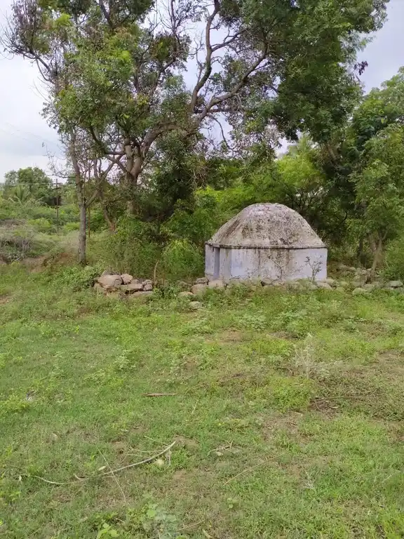 Arulmigu Vettaikarasamy Temple, Zaminuthukuli, Zaminuthukuli - 642004