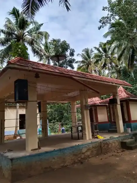 Arulmigu Vettaikkorumagan Temple, Kamukinthottam, Munchirai - 629165 Arulmigu Vettaikkorumagan Temple, Kamukinthottam, மூஞ்சிறை - 629165, Kanyakumari - Ancient Temple Architecture and History Image 3