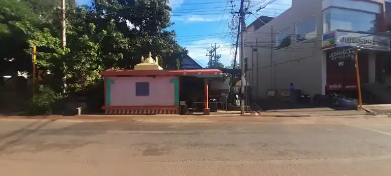 Arulmigu Vettazhiamman Temple, Ramavarma Puram - 627001 அருள்மிகு வேட்டாளியம்மன் திருக்கோயில், Ramavarma Puram - 627001, Kanyakumari - Ancient Temple Architecture and History Image 2