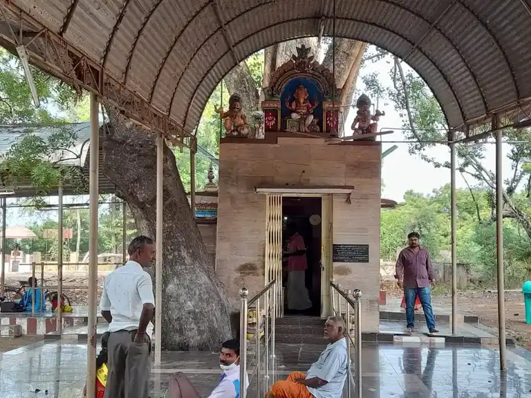 Arulmigu Vettri Vinayagar Temple, Kokkirakulam, Palayamkottai - 627002 அருள்மிகு வெற்றி விநாயகர் திருக்கோயில், Kokkirakulam, Palayamkottai - 627002, Tirunelveli - Ancient Temple Architecture and History Image 2