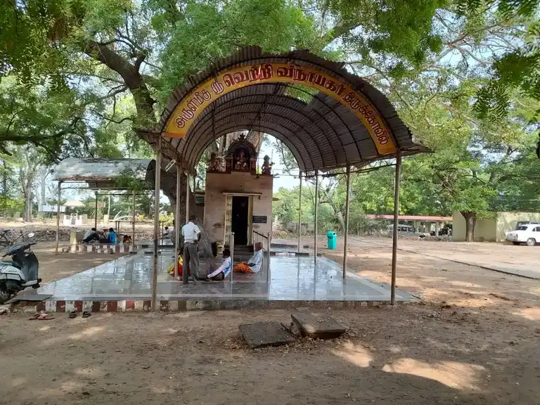 Arulmigu Vettri Vinayagar Temple, Kokkirakulam, Palayamkottai - 627002 அருள்மிகு வெற்றி விநாயகர் திருக்கோயில், Kokkirakulam, Palayamkottai - 627002, Tirunelveli - Ancient Temple Architecture and History Image 4