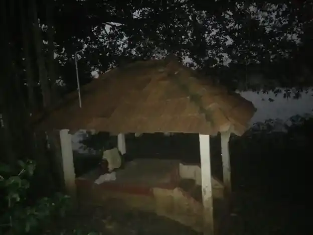 Arulmigu Vettudaiya Ayyanar Temple, Kadampankulam - 630554 அருள்மிகு. வெட்டுடைய அய்யனார் திருக்கோயில், Kadampankulam - 630554, Sivagangai - Ancient Temple Architecture and History Image 2