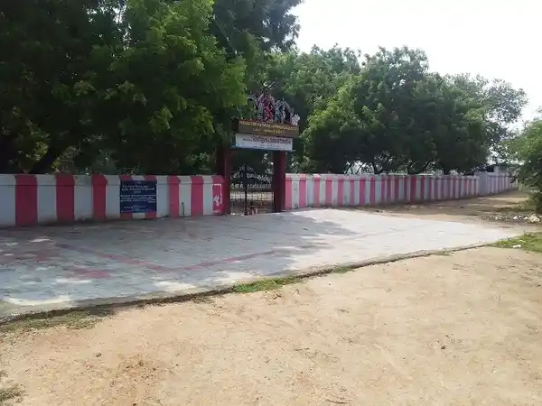 Arulmigu Veuilugandhamman Temple, Melapparuthiyoor - 626612 அருள்மிகு வெயிலுகந்தம்மன் திருக்கோயில், மேலபருத்தியூர் - 626612, Virudhunagar - Ancient Temple Architecture and History Image 2