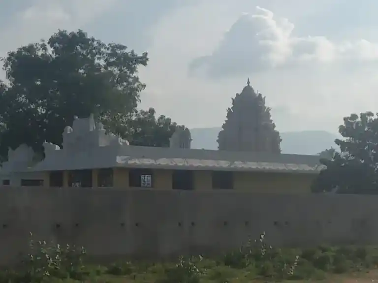 Arulmigu Veyluganthamman Temple, Elumalai - 625535 வெய்யிலுகந்தம்மன் திருக்கோயில், Elumalai - 625535, Madurai - Ancient Temple Architecture and History Image 4