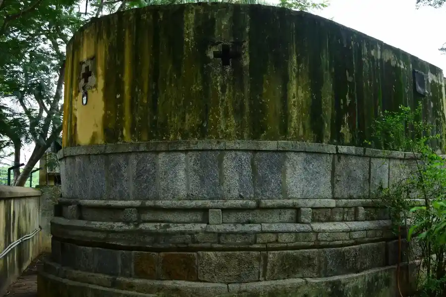 Arulmigu Vidyavanitha Pallava Parameswarar Temple, Kooram - 631502 அருள்மிகு வித்ய வனித பல்லவ பரமேஸ்வரர் திருக்கோயில், கூரம் - 631502, Tiruvallur - Ancient Temple Architecture and History Image 5