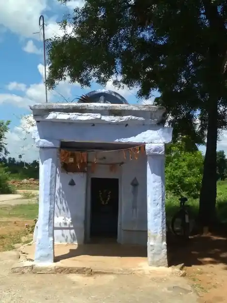 Arulmigu Vigneshwarar Temple, Ampalli - 635203 அருள்மிகு விக்னேஸ்வரர் திருக்கோயில், ஆம்பள்ளி - 635203, Krishnagiri - Ancient Temple Architecture and History Image 2