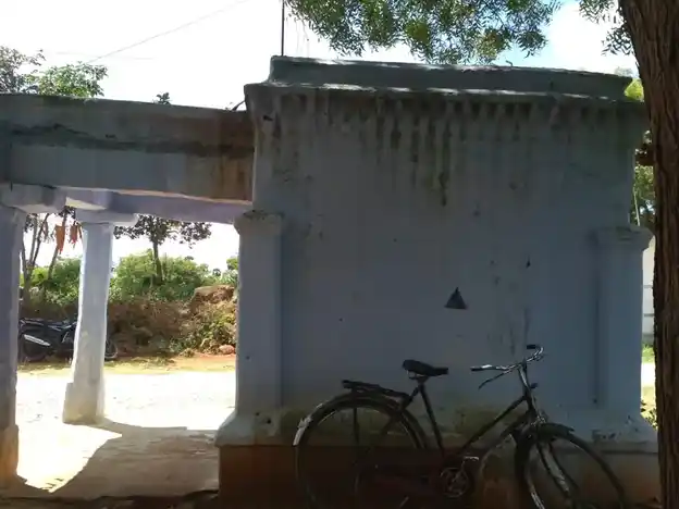 Arulmigu Vigneshwarar Temple, Ampalli - 635203 அருள்மிகு விக்னேஸ்வரர் திருக்கோயில், ஆம்பள்ளி - 635203, Krishnagiri - Ancient Temple Architecture and History Image 4