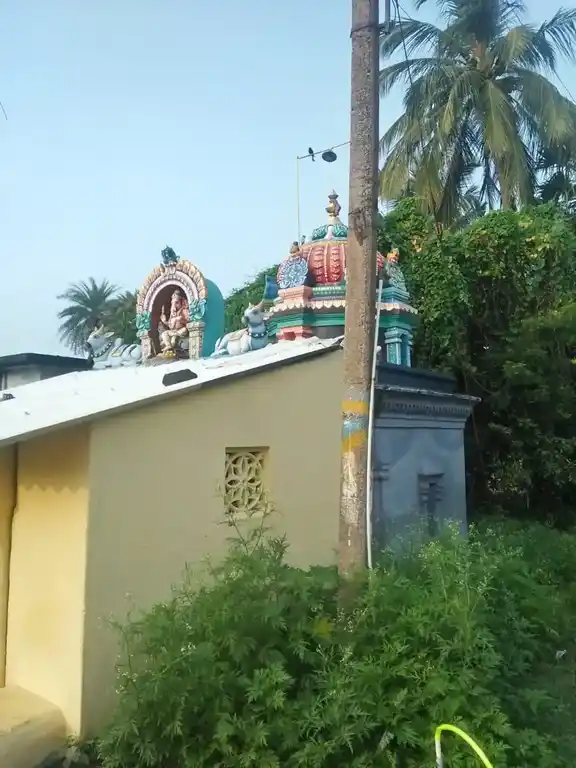 Arulmigu Vigneshwarar Temple, Kuppireddithangal - 632516 அருள்மிகு விக்ணேஸ்வரர் திருக்கோயில், குப்பிரெட்டிதாங்கள் - 632516, Vellore - Ancient Temple Architecture and History Image 2