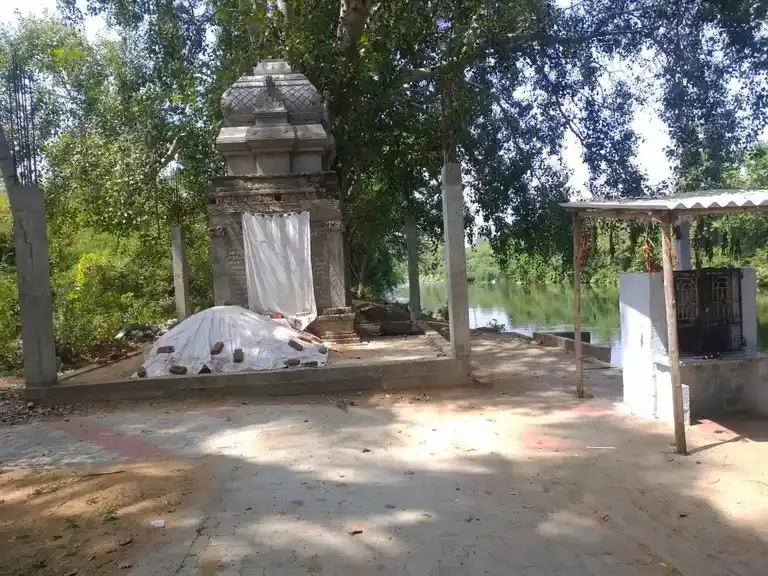 Arulmigu Vigneswarar Temple, Kodangipatty - 639005 அருள்மிகு விக்னேஷ்வரர் திருக்கோயில்,  - 639005, Karur - Ancient Temple Architecture and History Image 4