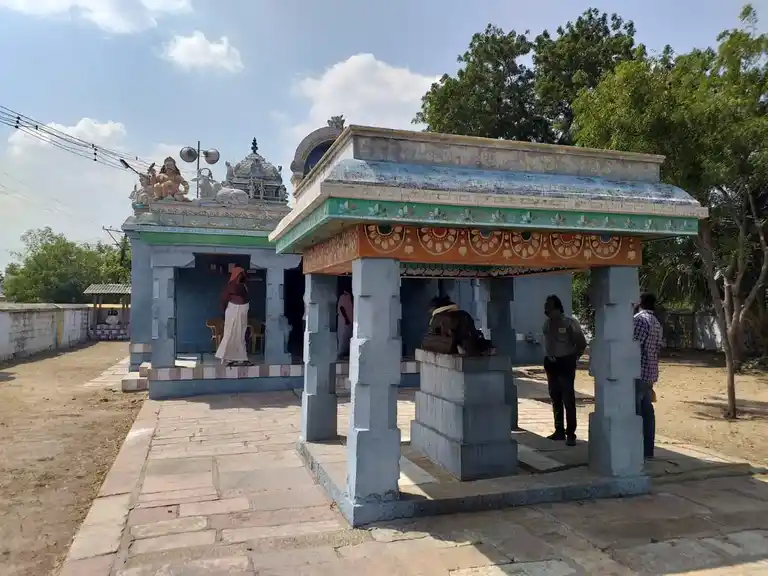 Arulmigu Vijayagar Temple, Venkittankurichchi - 623707 Arulmigu Vijayagar Temple, Venkittankurichchi - 623707, Ramanathapuram - Ancient Temple Architecture and History Image 4