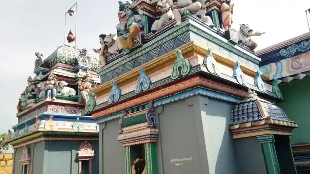 Arulmigu Vijayagiri Vadapalaniandaver Temple, Karatur, Pillikalpalayam - 637213 அருள்மிகு விஜயகிரி வடபழனியாண்டவர் திருக்கோயில், கரட்டூர், பிலிக்கல்பாளையம் - 637213, Namakkal - Ancient Temple Architecture and History Image 5